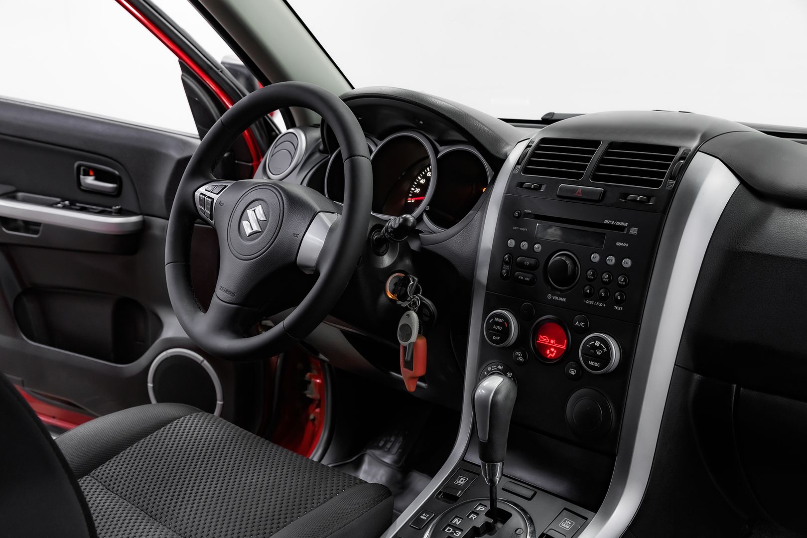 Suzuki Grand Vitara, II Рестайлинг, 2011 фото 15