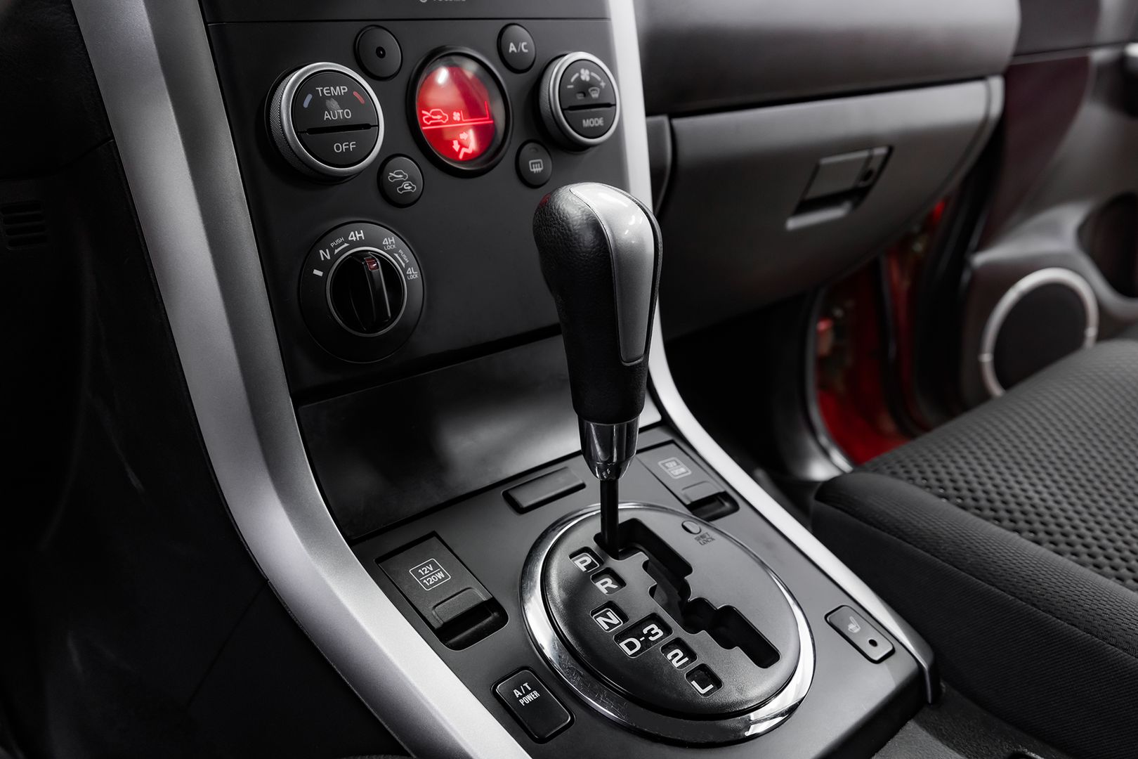 Suzuki Grand Vitara, II Рестайлинг, 2011 фото 12