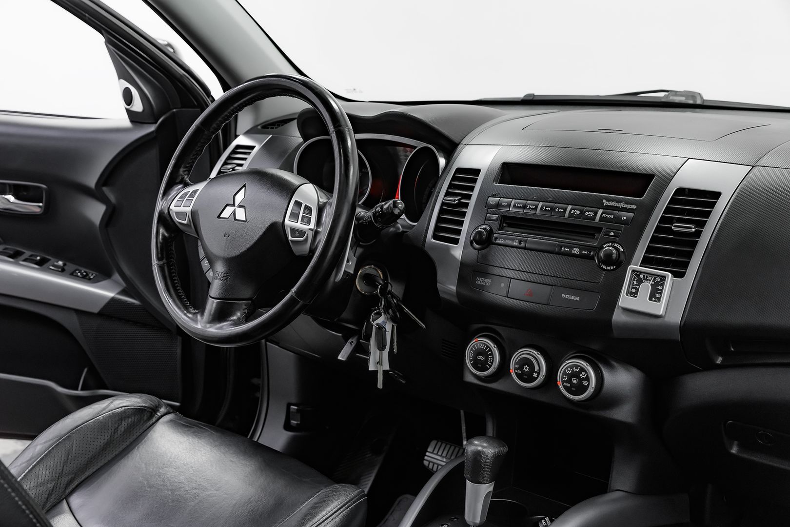 Mitsubishi Outlander, II, 2008 фото 9