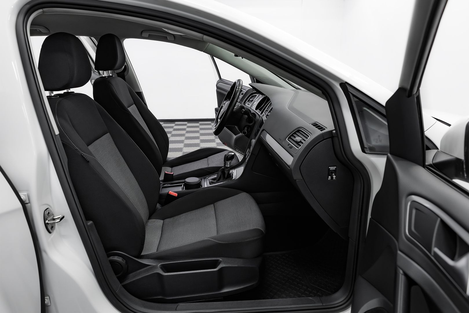 Volkswagen Golf, VII, 2013 фото 13