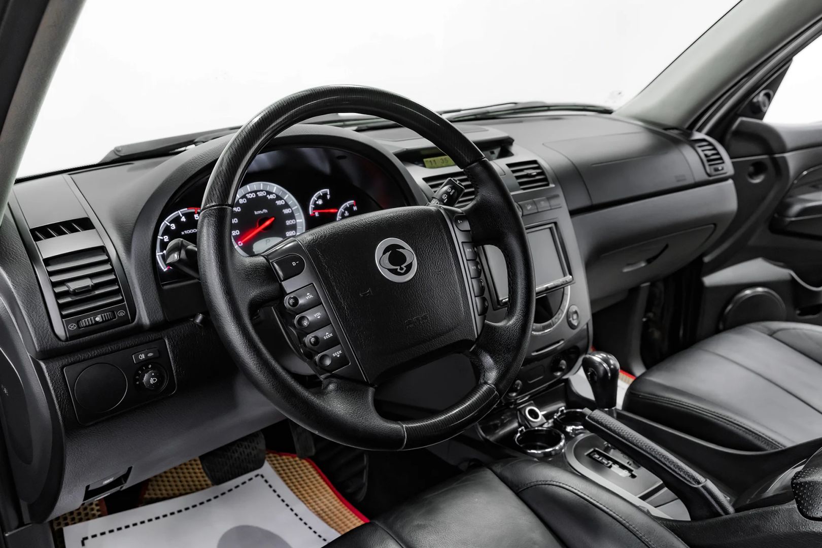 SsangYong Rexton, II, 2010 фото 12