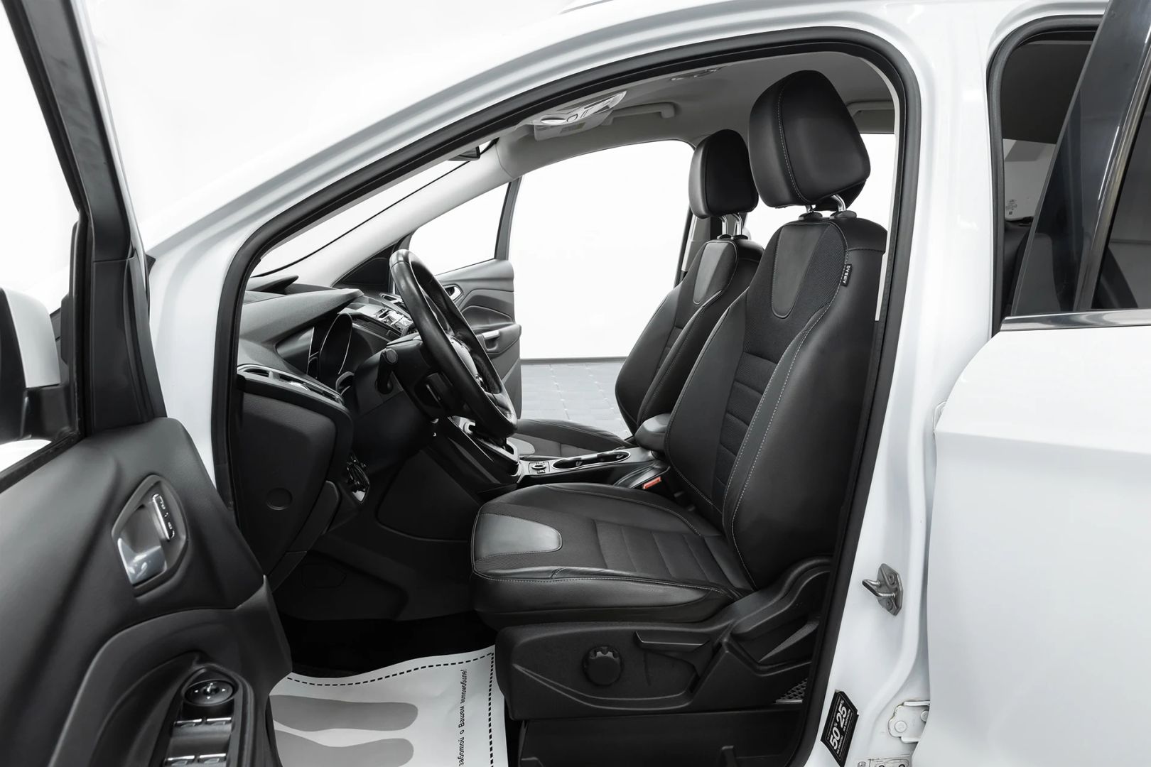 Ford Kuga, II, 2013 фото 7