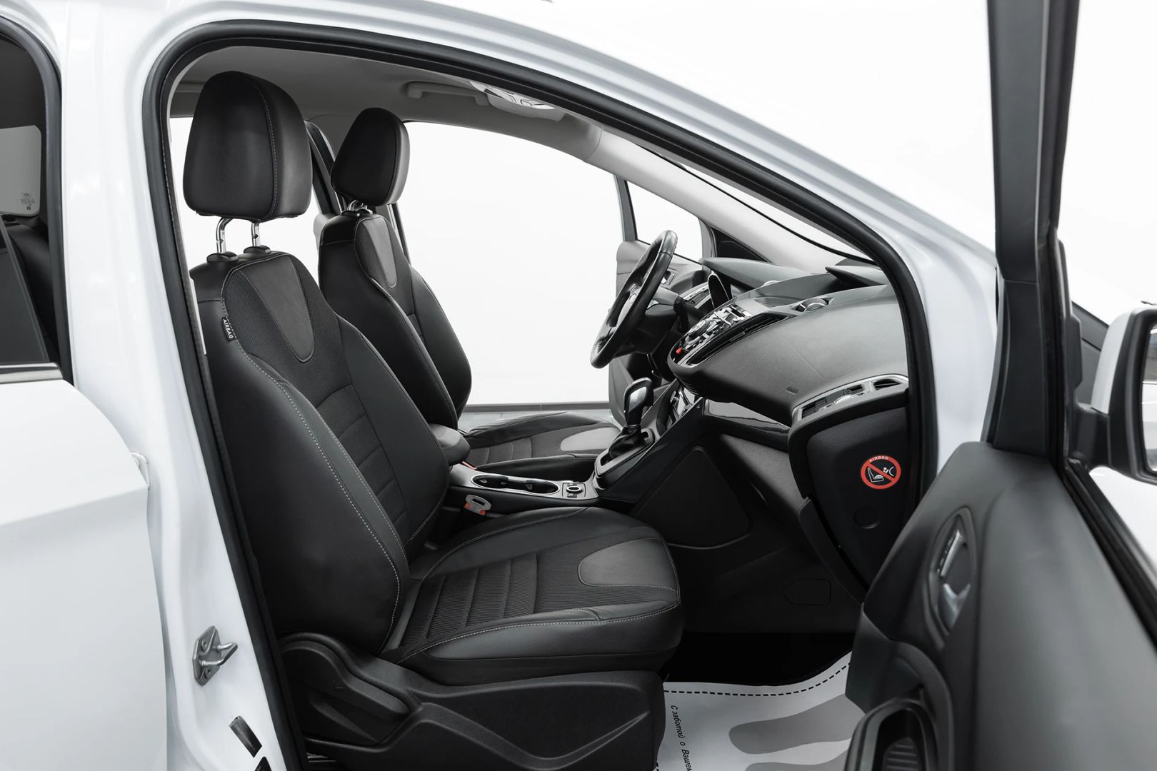 Ford Kuga, II, 2013 фото 14