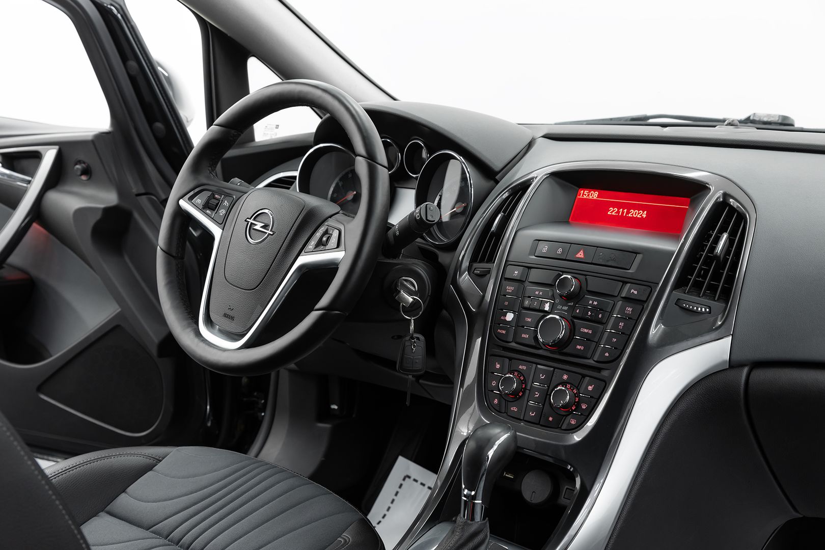 Opel Astra, J Рестайлинг, 2013 фото 11