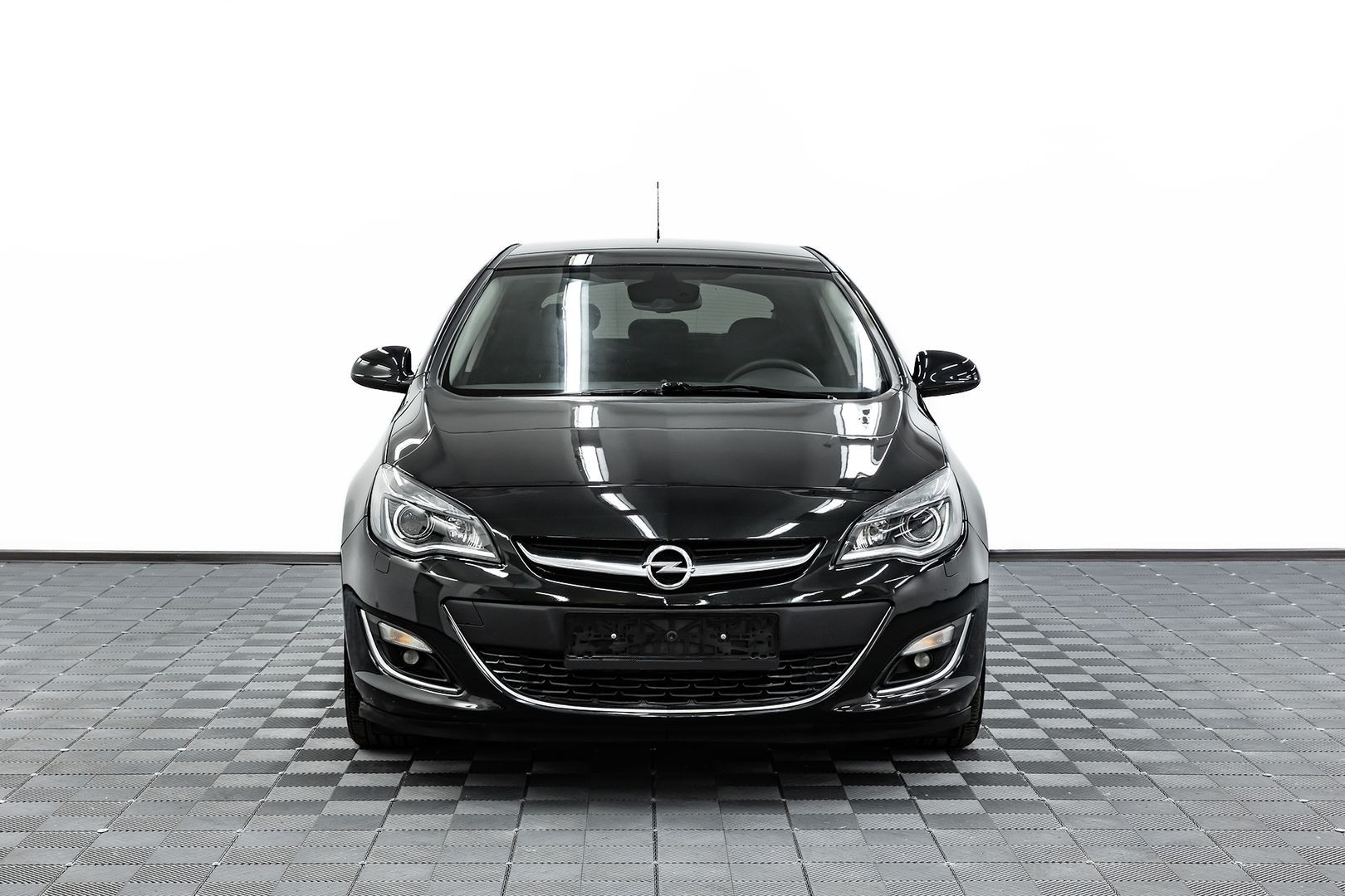 Opel Astra, J Рестайлинг, 2013 фото 2