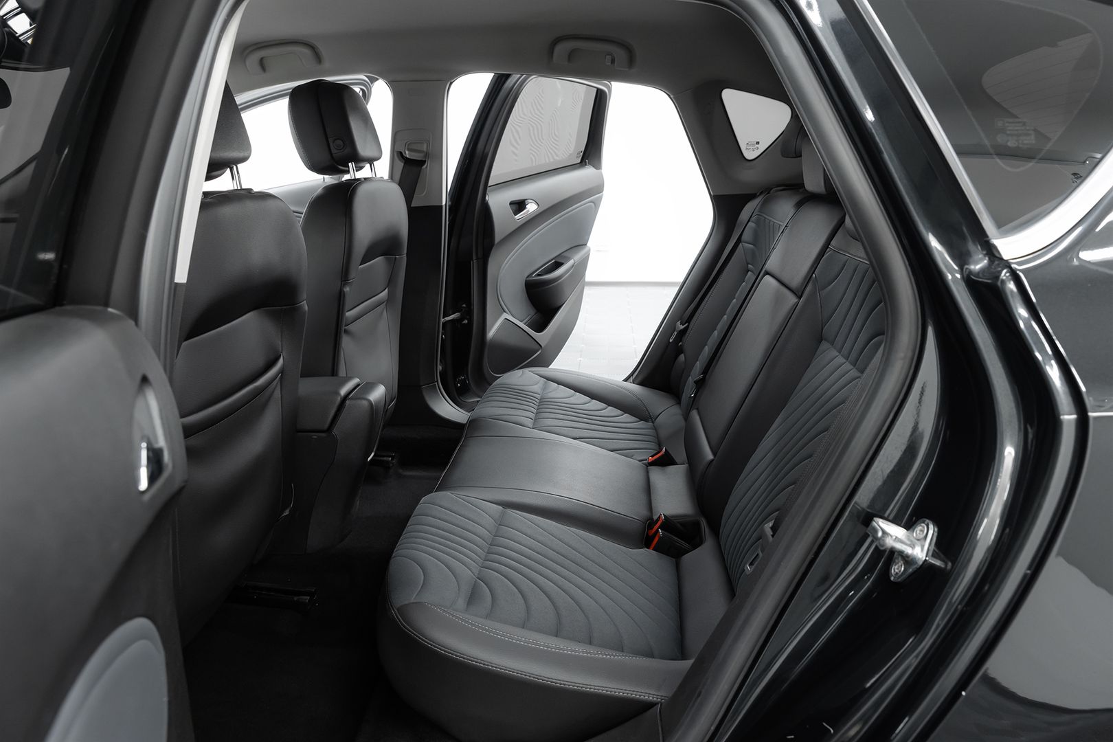 Opel Astra, J Рестайлинг, 2013 фото 14