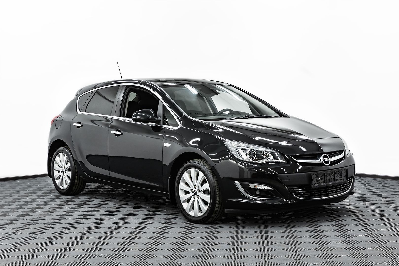 Opel Astra, J Рестайлинг, 2013 фото 3