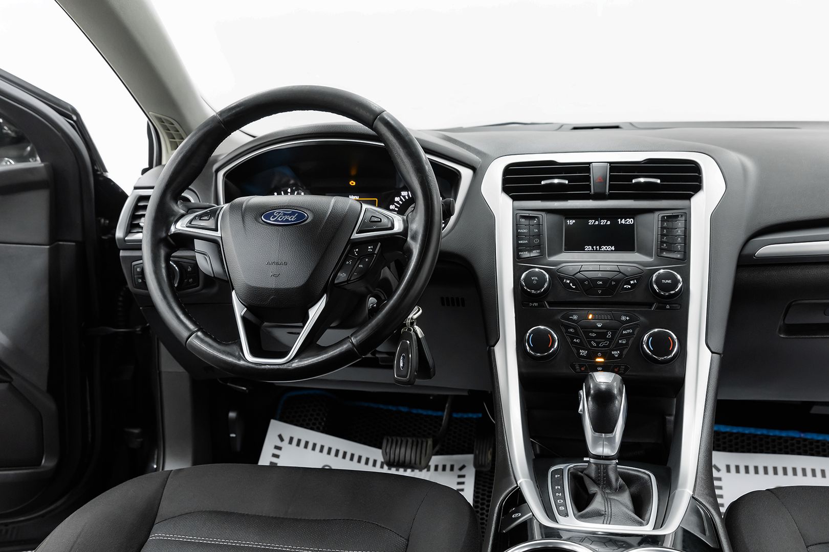 Ford Mondeo, V, 2016 фото 11