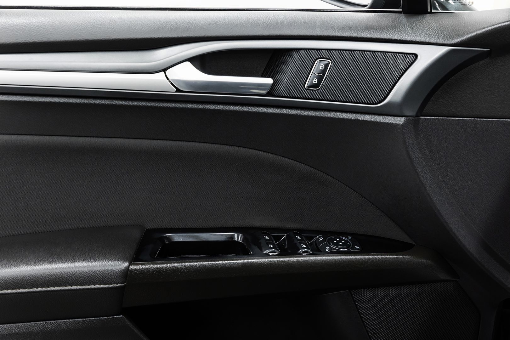 Ford Mondeo, V, 2016 фото 16