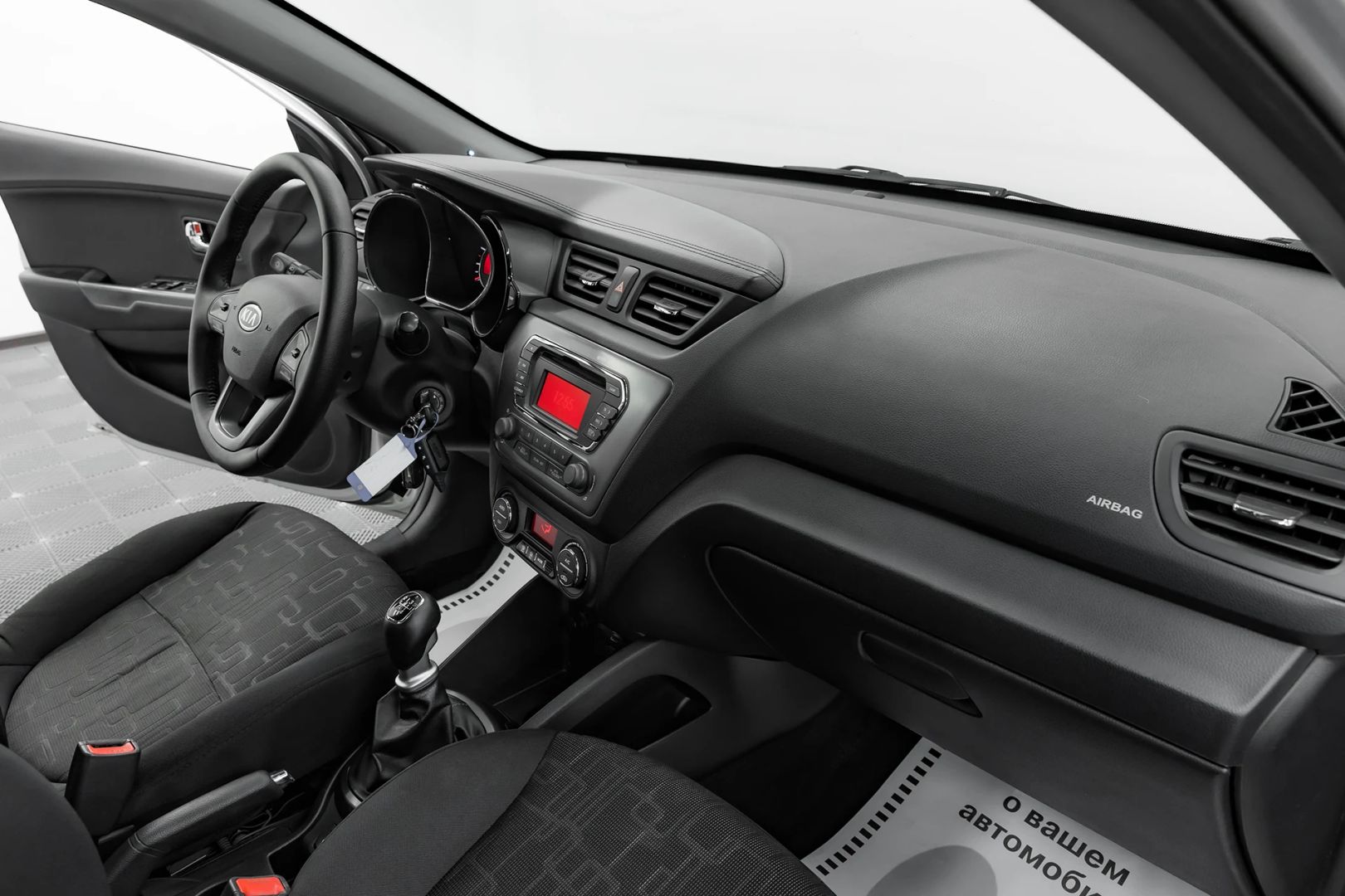 Kia Rio, III, 2012 фото 8