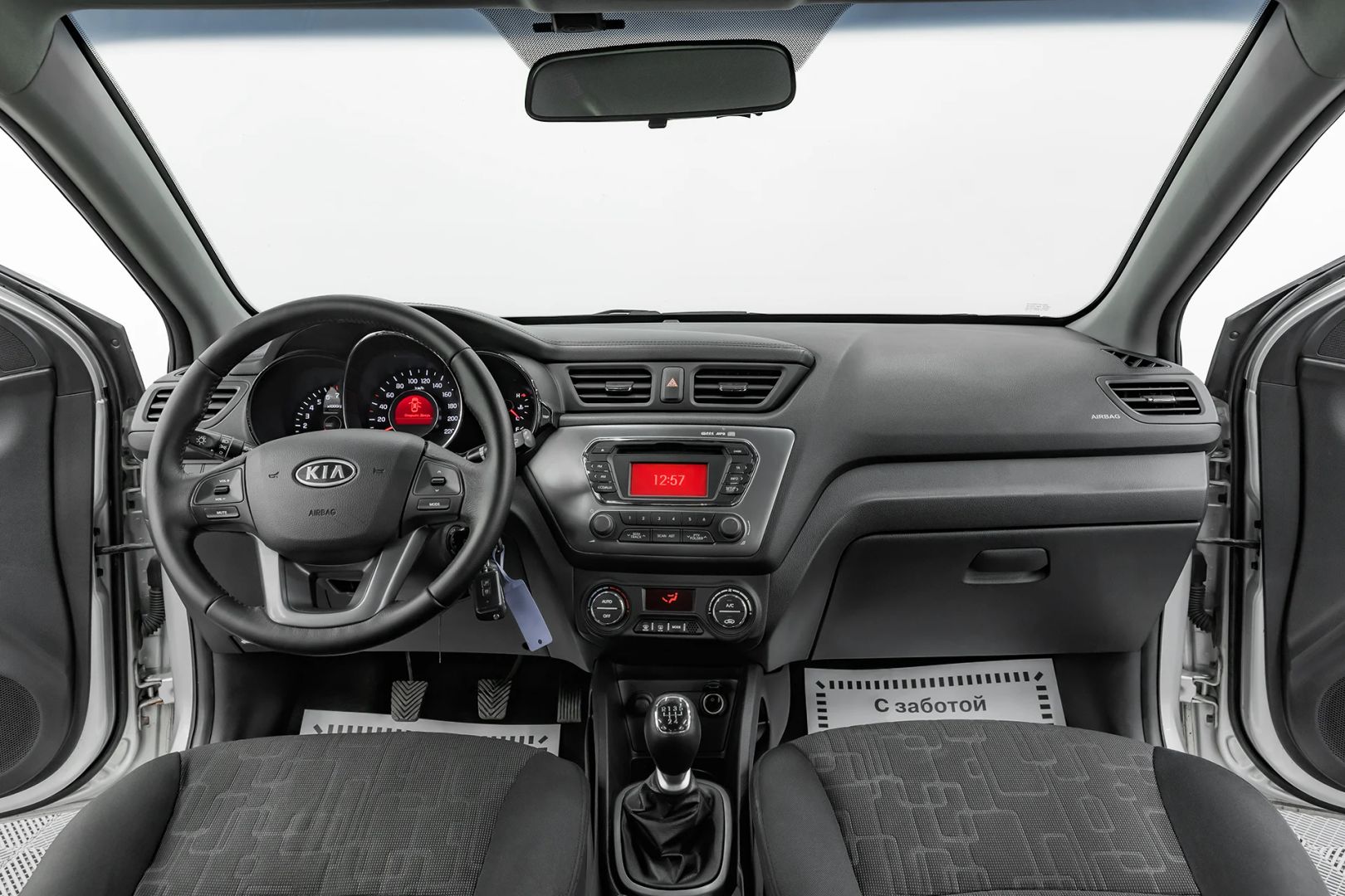 Kia Rio, III, 2012 фото 11