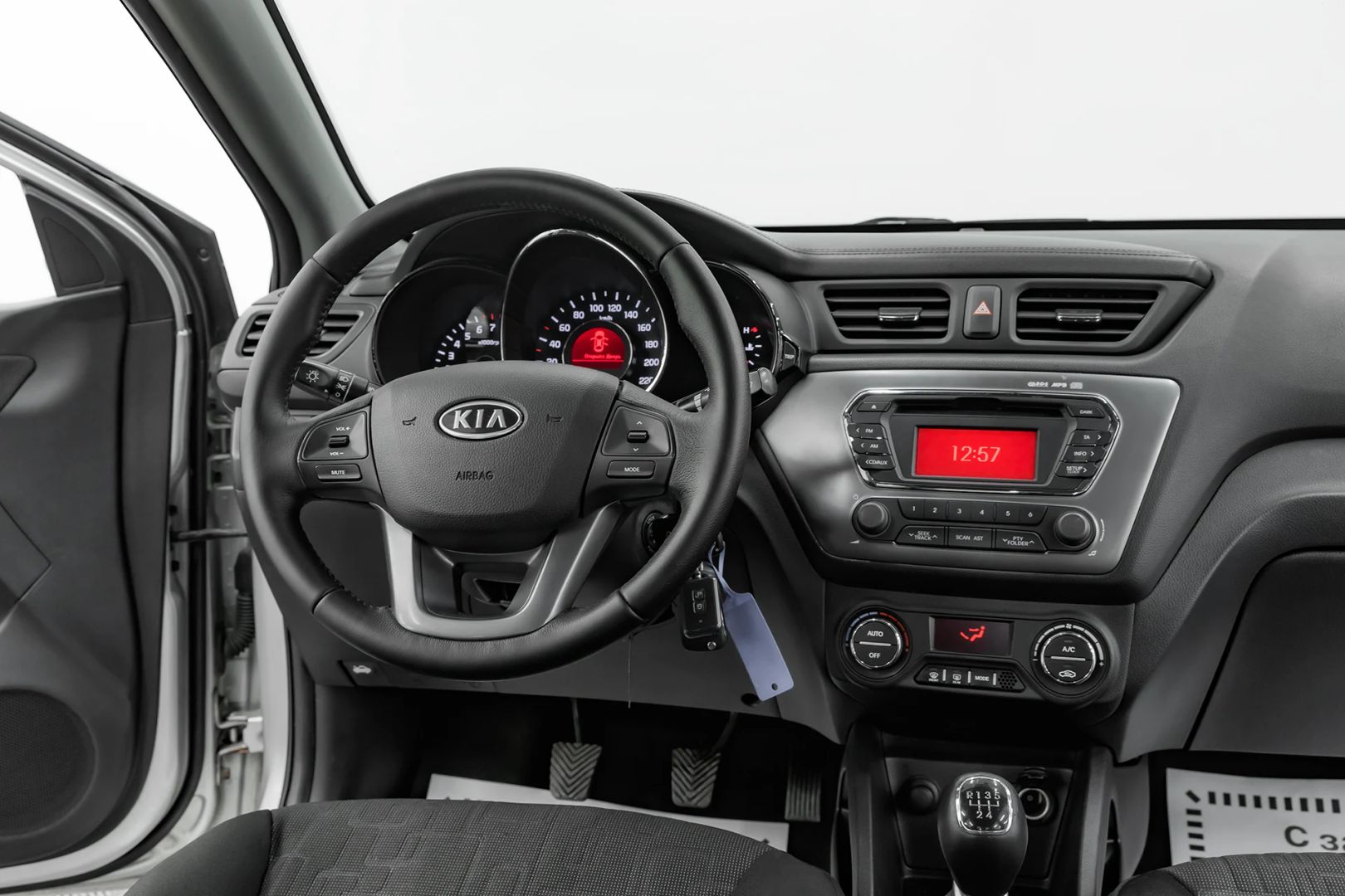 Kia Rio, III, 2012 фото 10