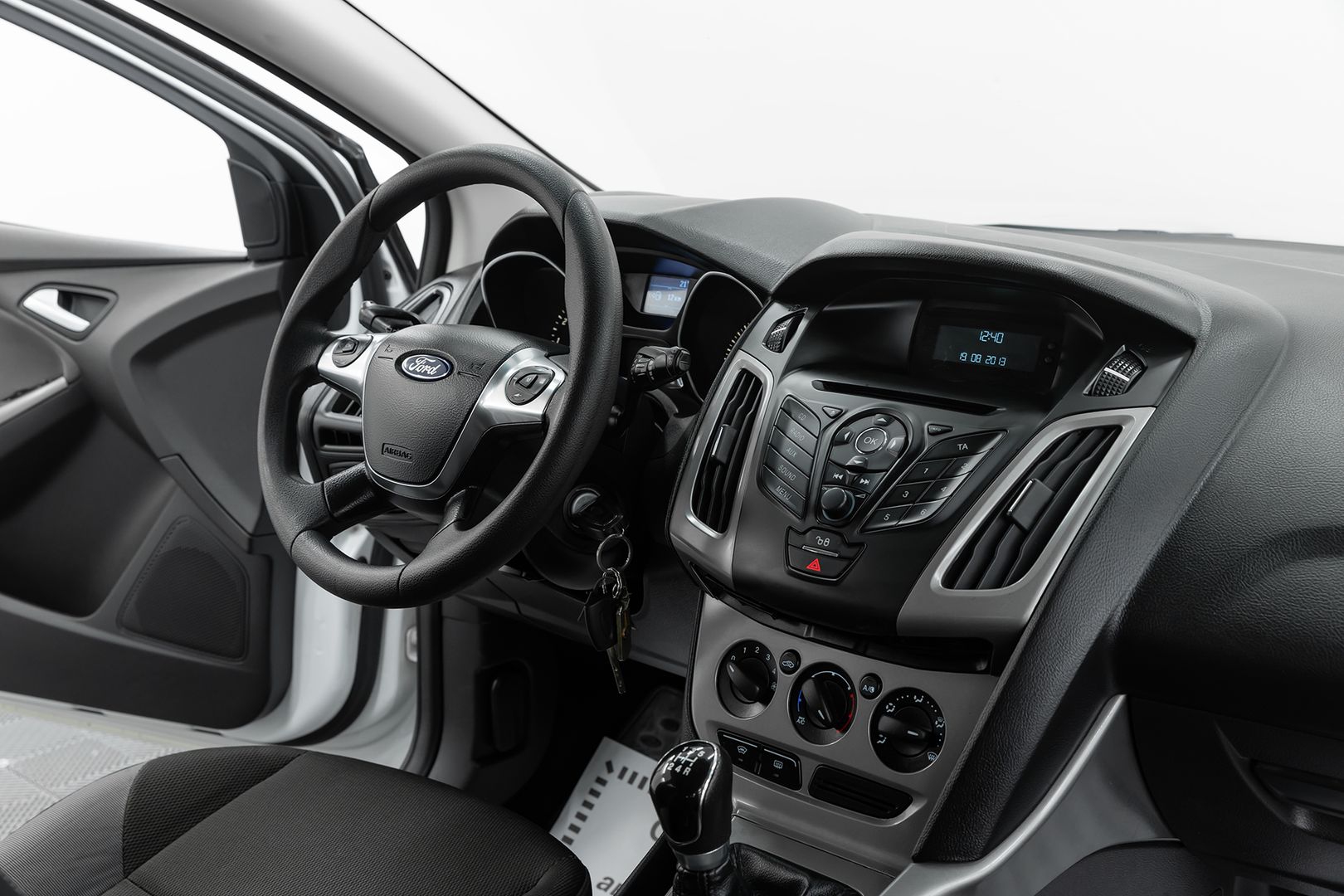 Ford Focus, III, 2013 фото 11