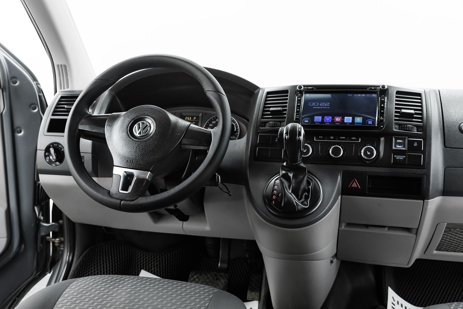 Volkswagen Caravelle, T5 Рестайлинг, 2012 фото 9
