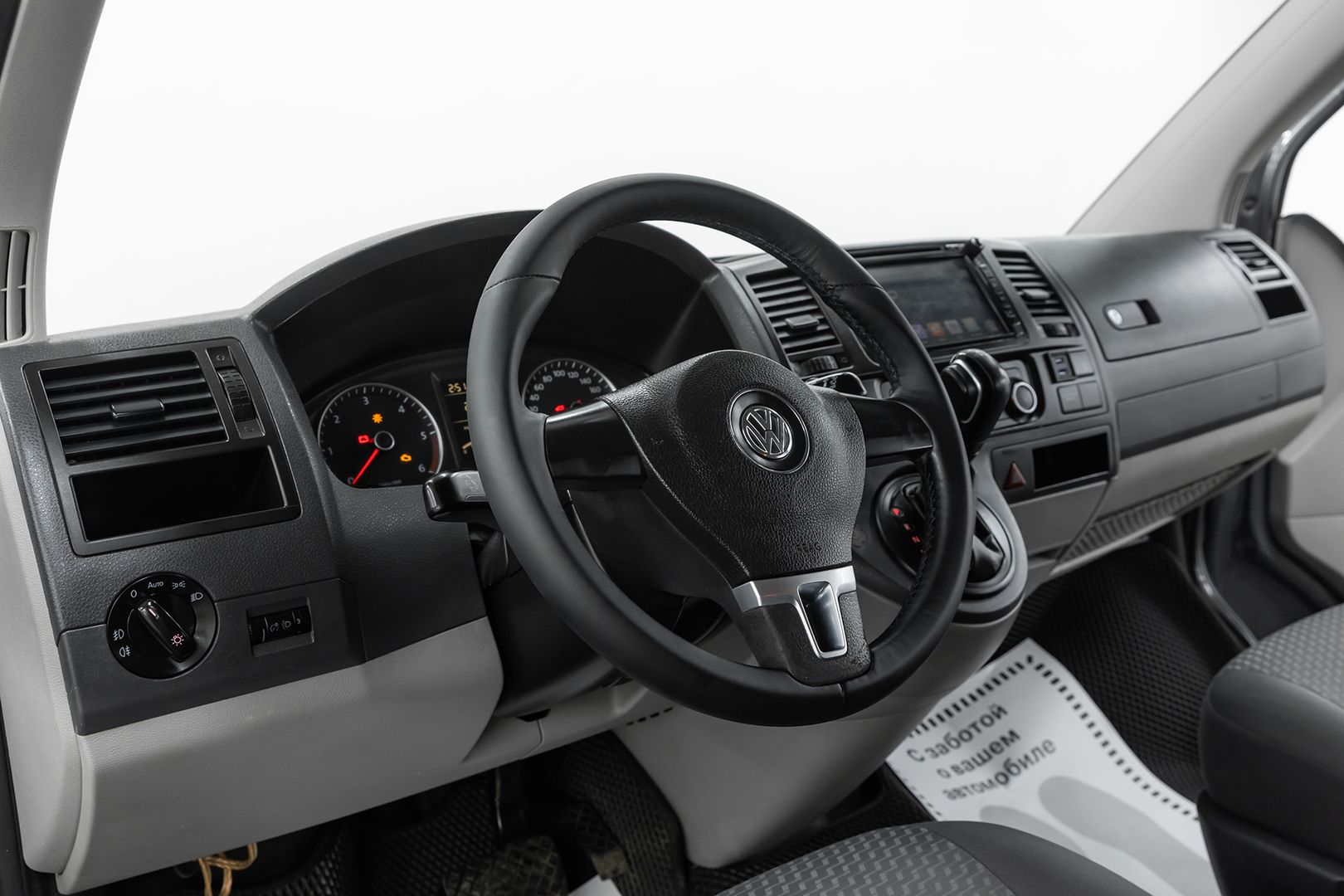 Volkswagen Caravelle, T5 Рестайлинг, 2012 фото 12