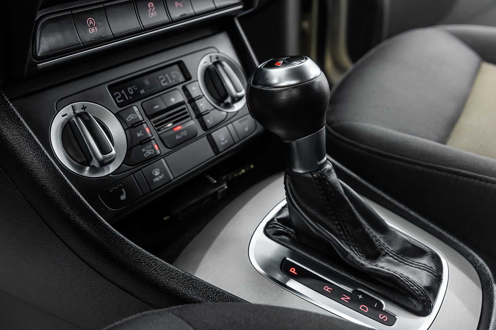 Audi Q3, I (8U), 2013 фото 11