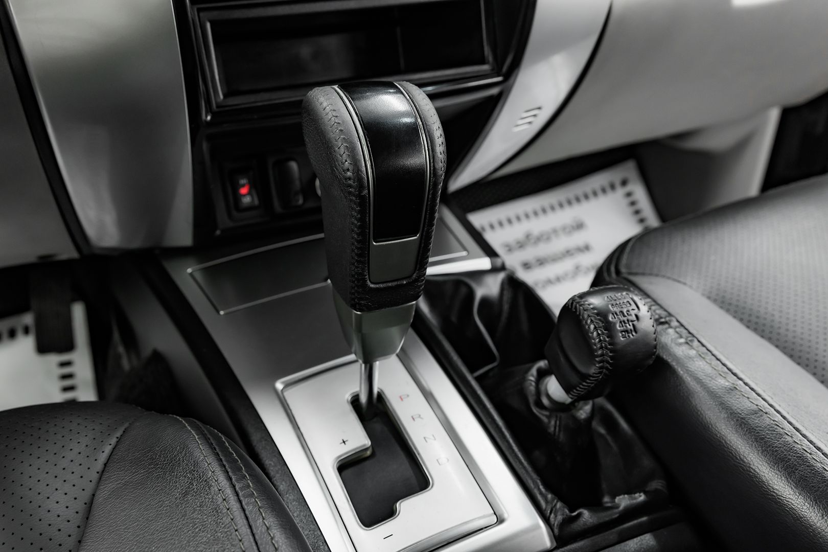 Mitsubishi Pajero Sport, II, 2010 фото 14