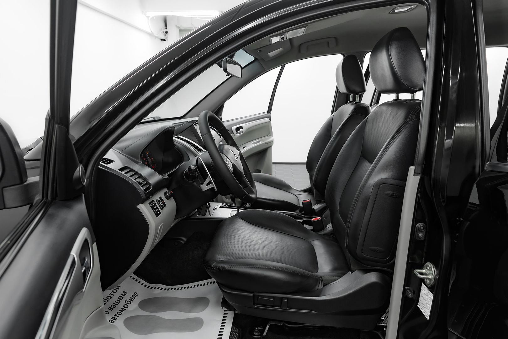 Mitsubishi Pajero Sport, II, 2010 фото 7