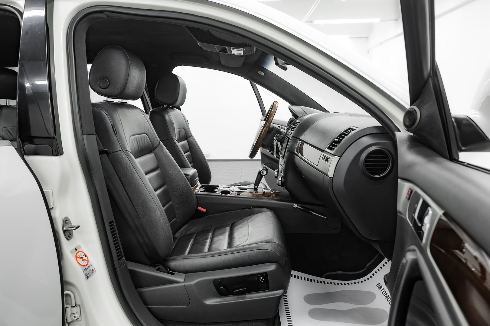 Volkswagen Touareg, I Рестайлинг, 2007 фото 14