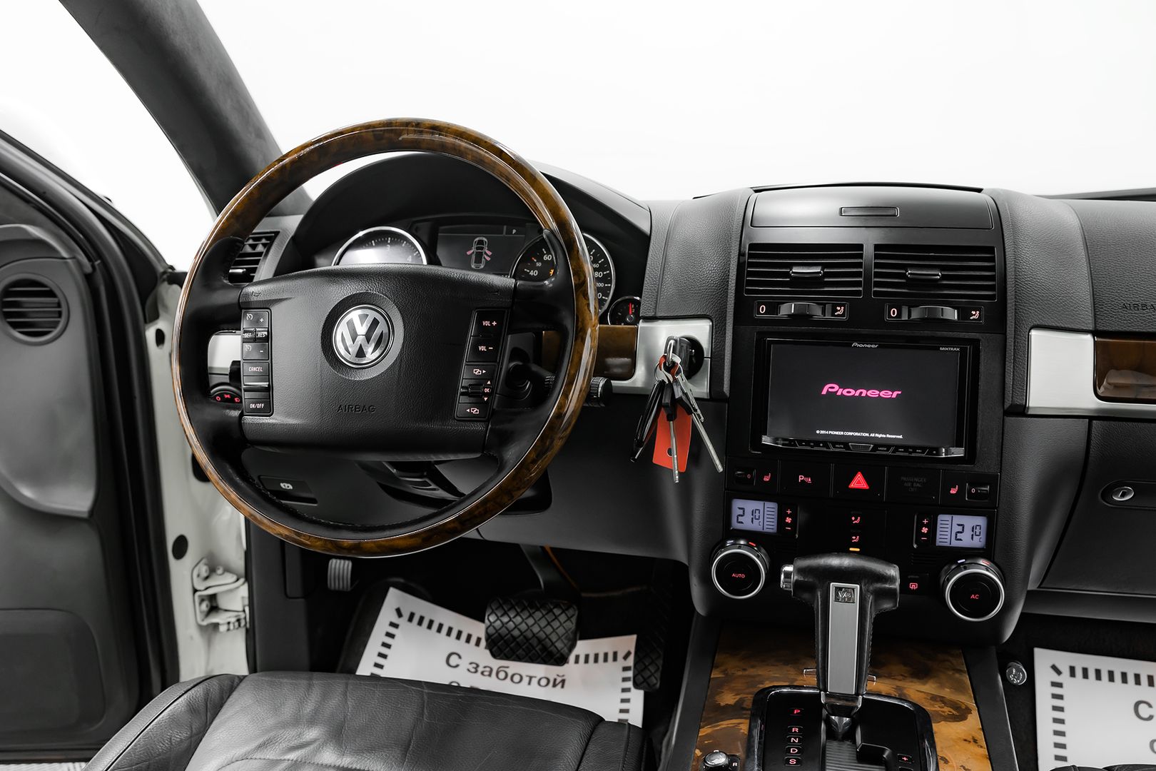 Volkswagen Touareg, I Рестайлинг, 2007 фото 12