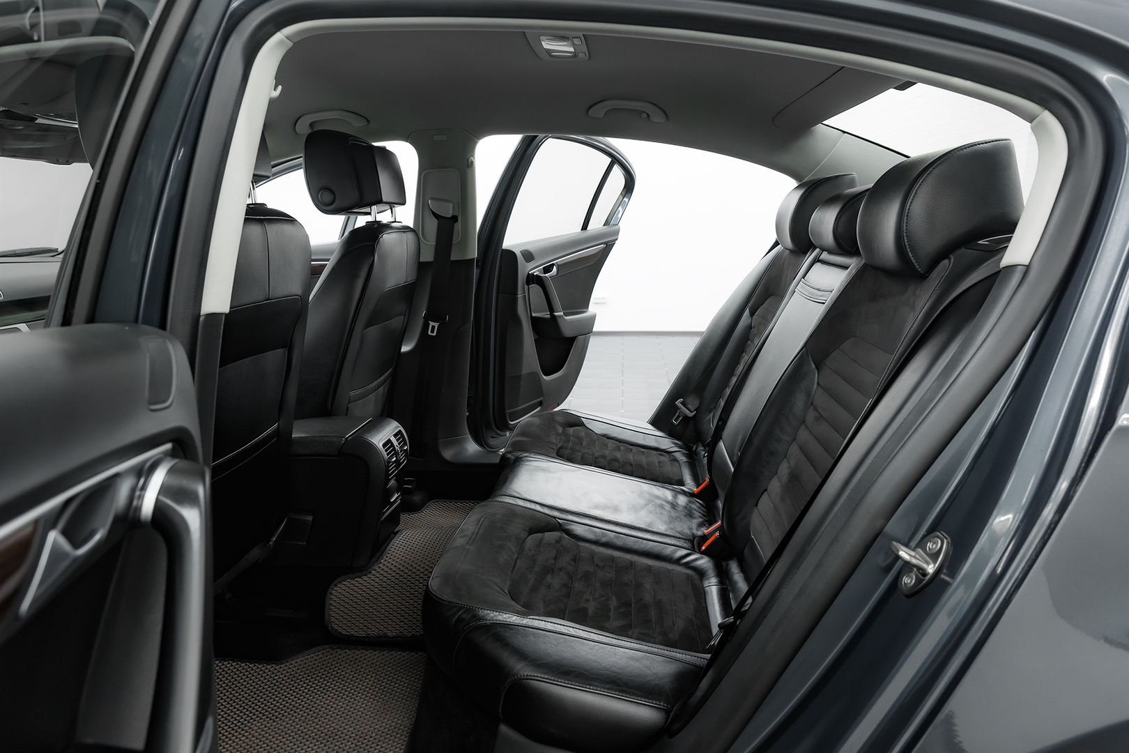 Volkswagen Passat, B7, 2012 фото 14