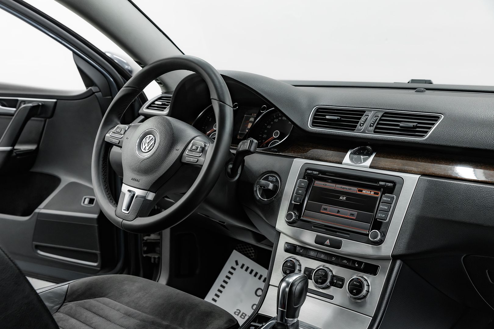 Volkswagen Passat, B7, 2012 фото 11