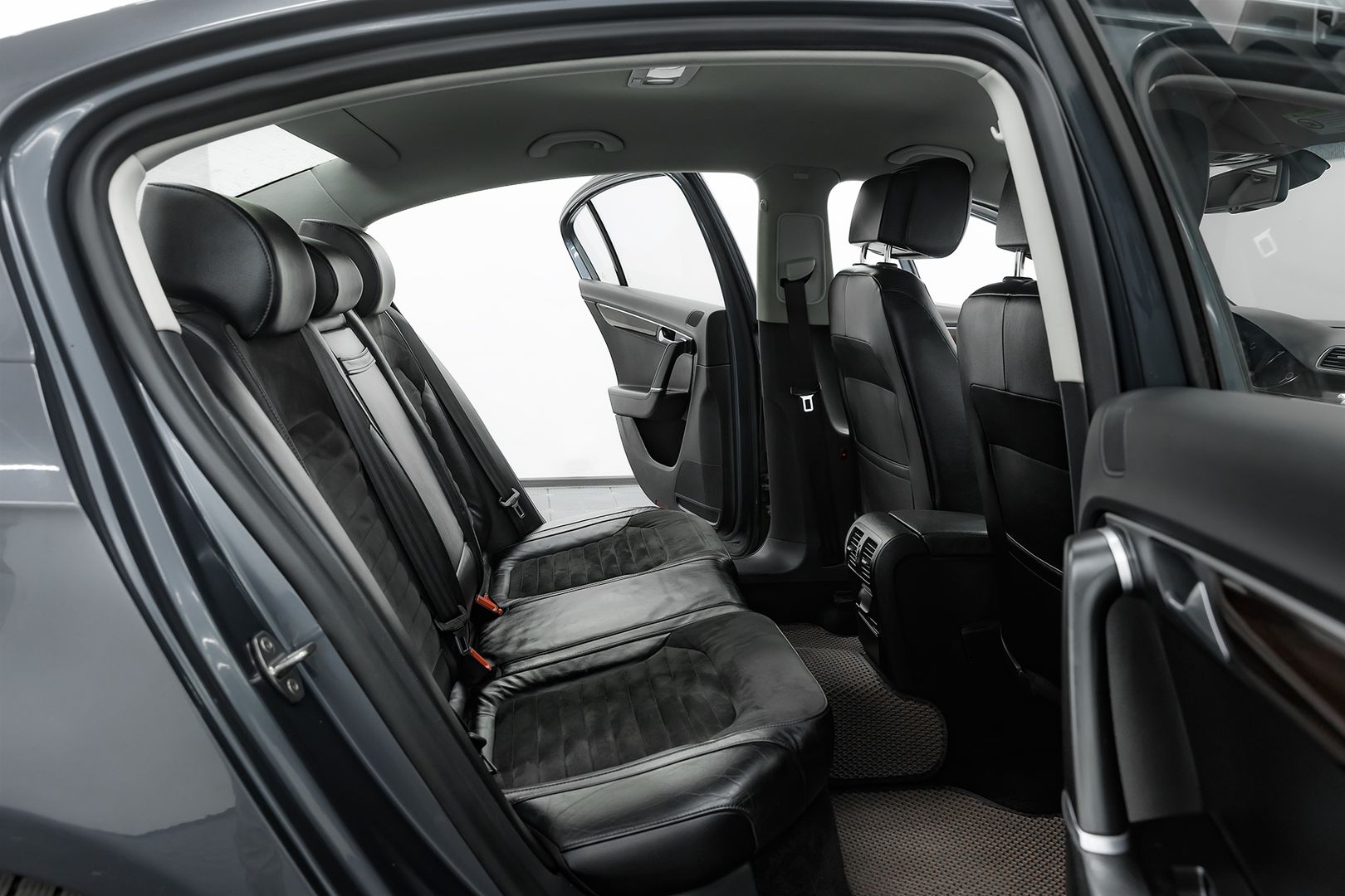 Volkswagen Passat, B7, 2012 фото 15