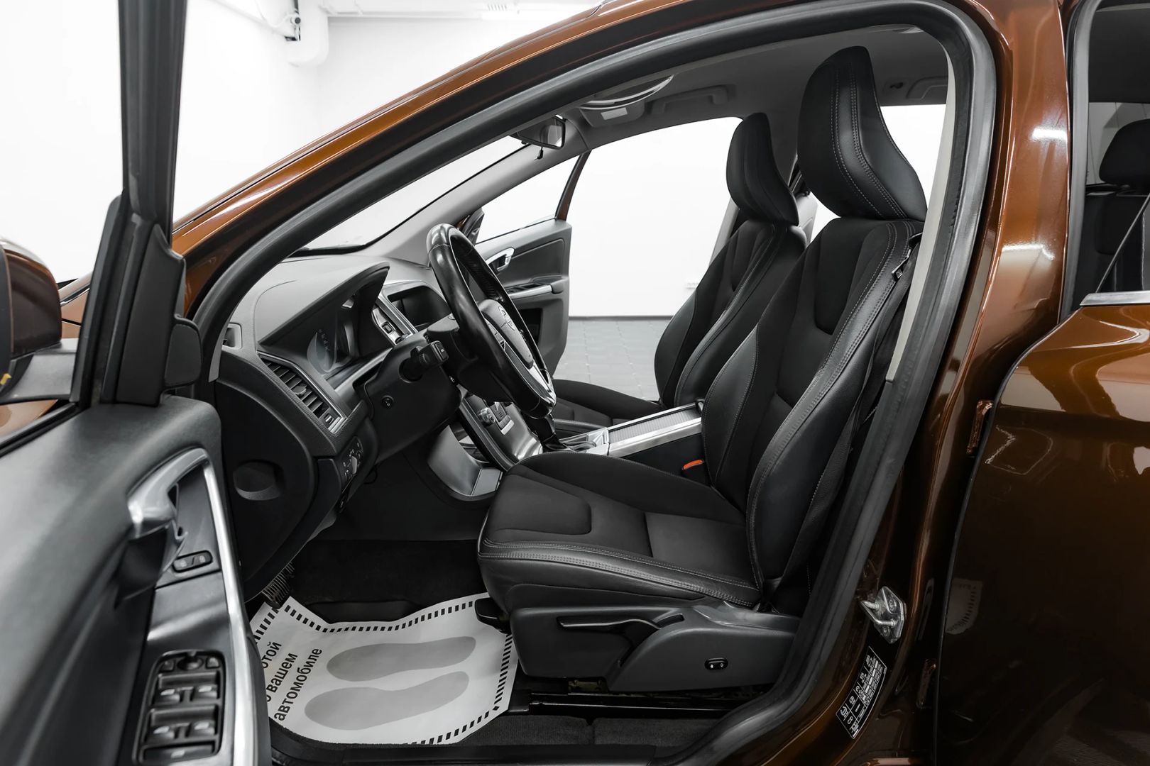 Volvo XC60, I Рестайлинг, 2015 фото 7