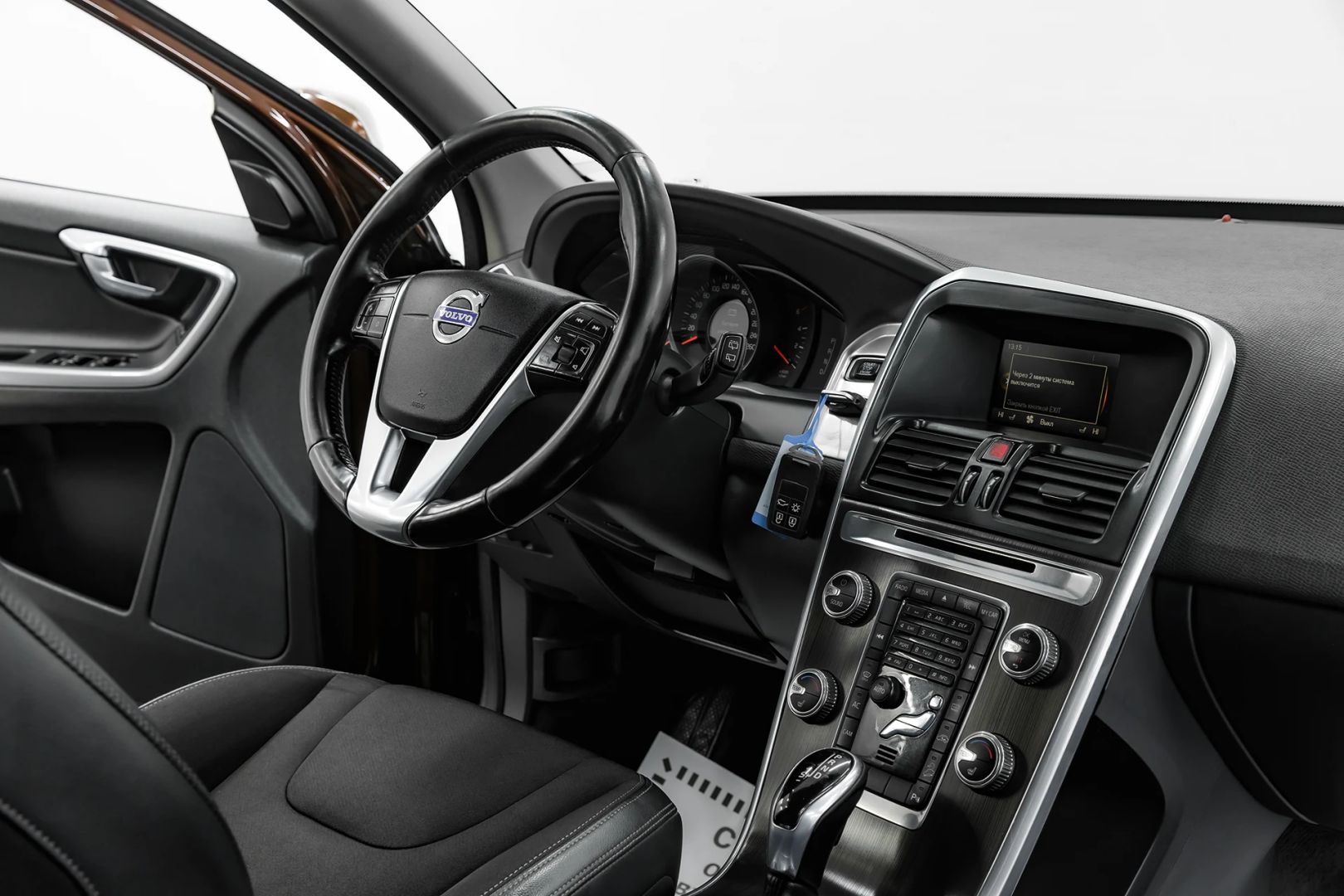 Volvo XC60, I Рестайлинг, 2015 фото 12