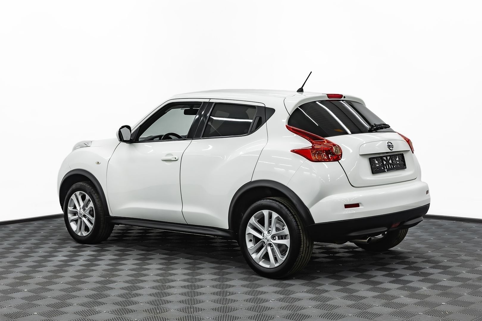 Nissan Juke, I, 2014 фото 4