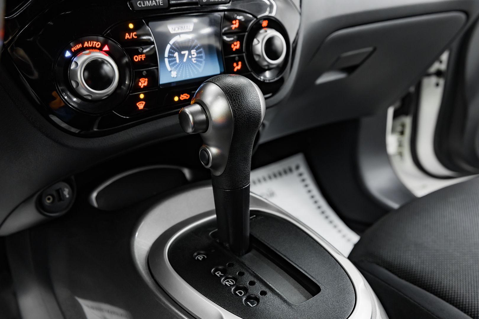 Nissan Juke, I, 2014 фото 13