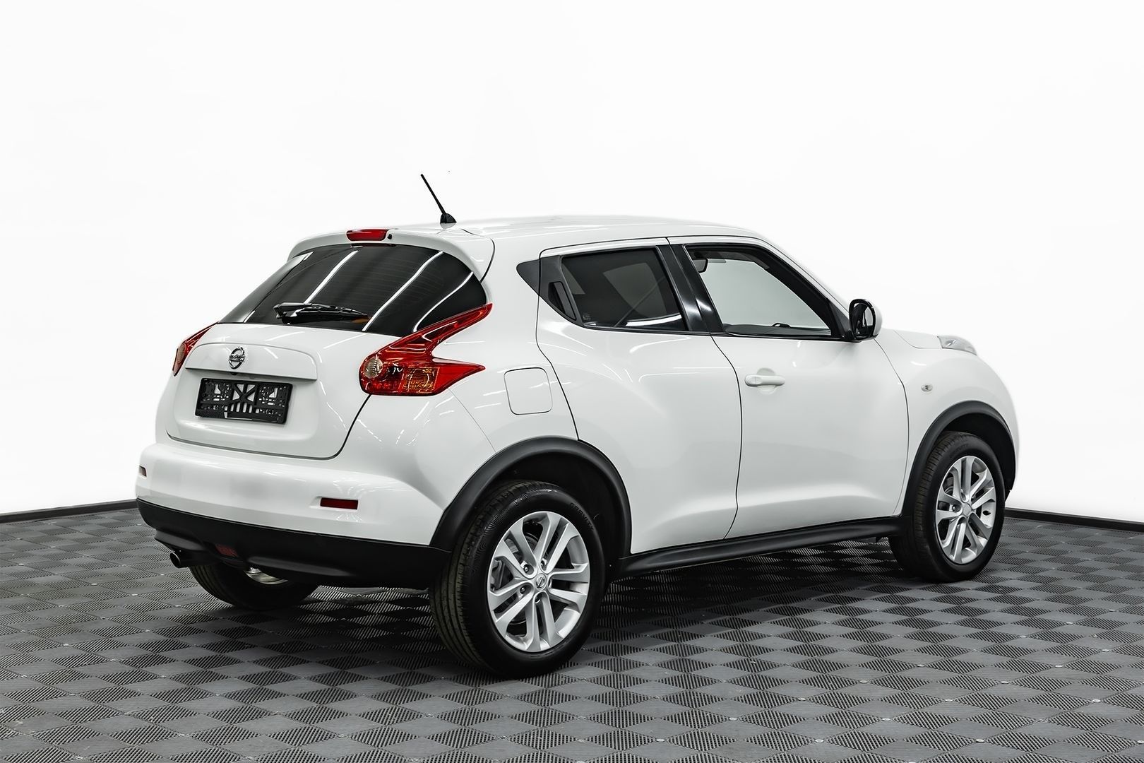 Nissan Juke, I, 2014 фото 6
