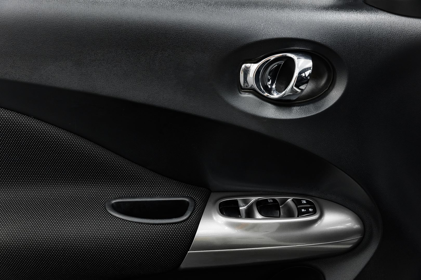 Nissan Juke, I, 2014 фото 7