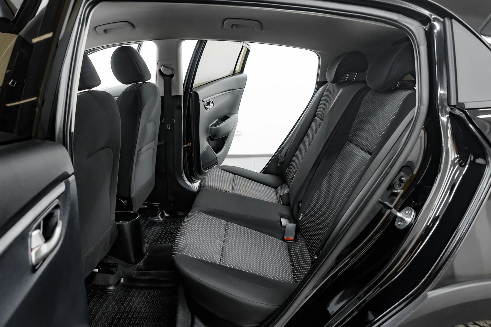 Kia Rio, IV, 2018 фото 17