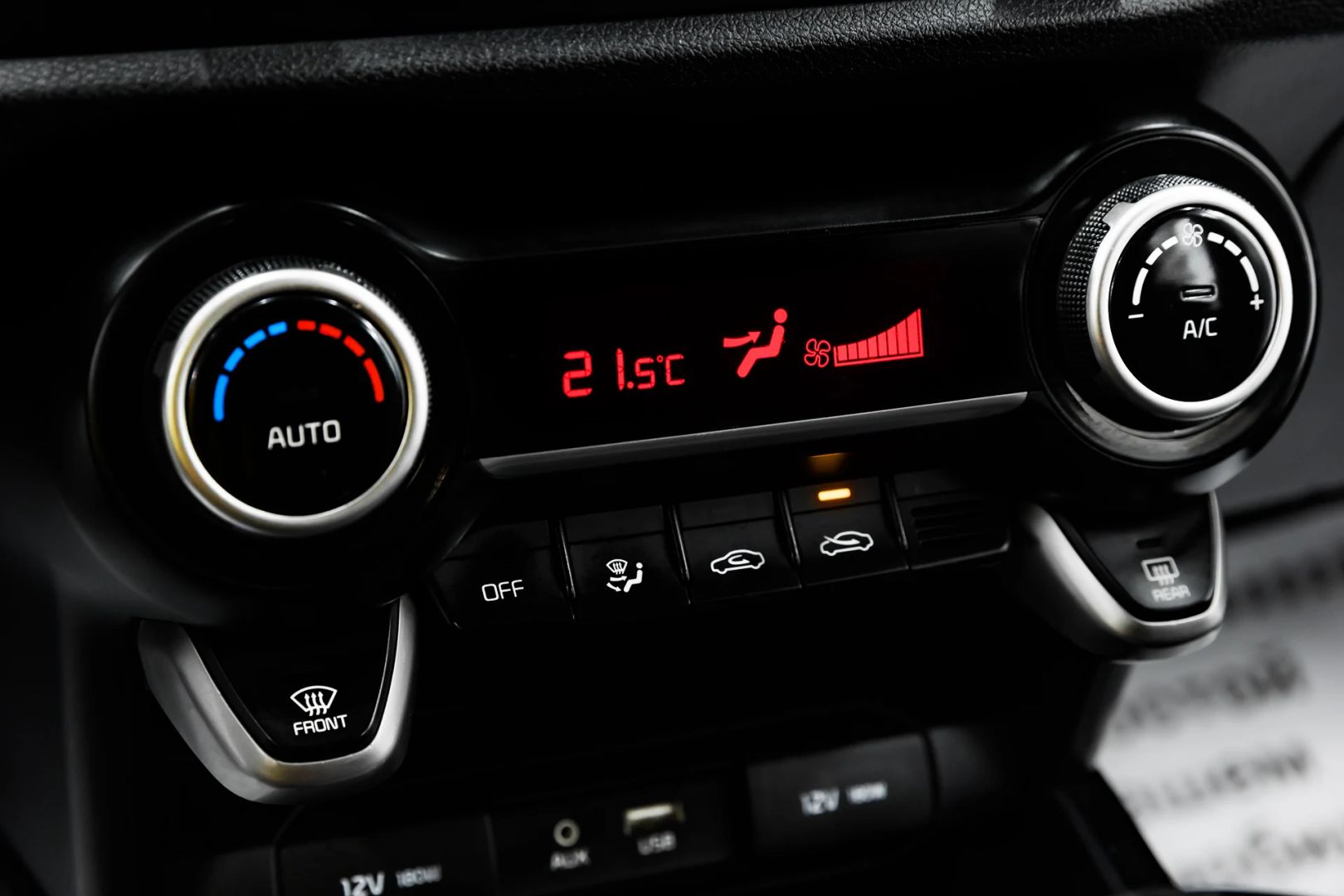 Kia Rio, IV, 2018 фото 12