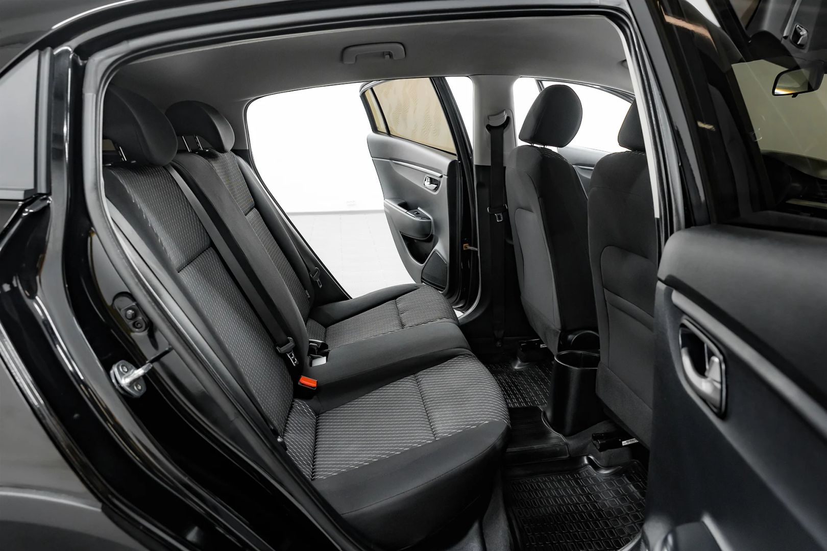 Kia Rio, IV, 2018 фото 18