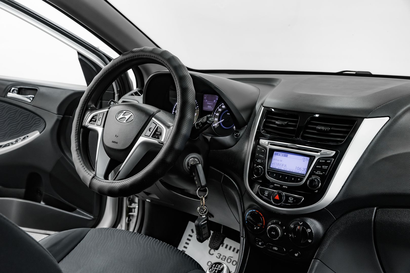 Hyundai Solaris, I, 2011 фото 10