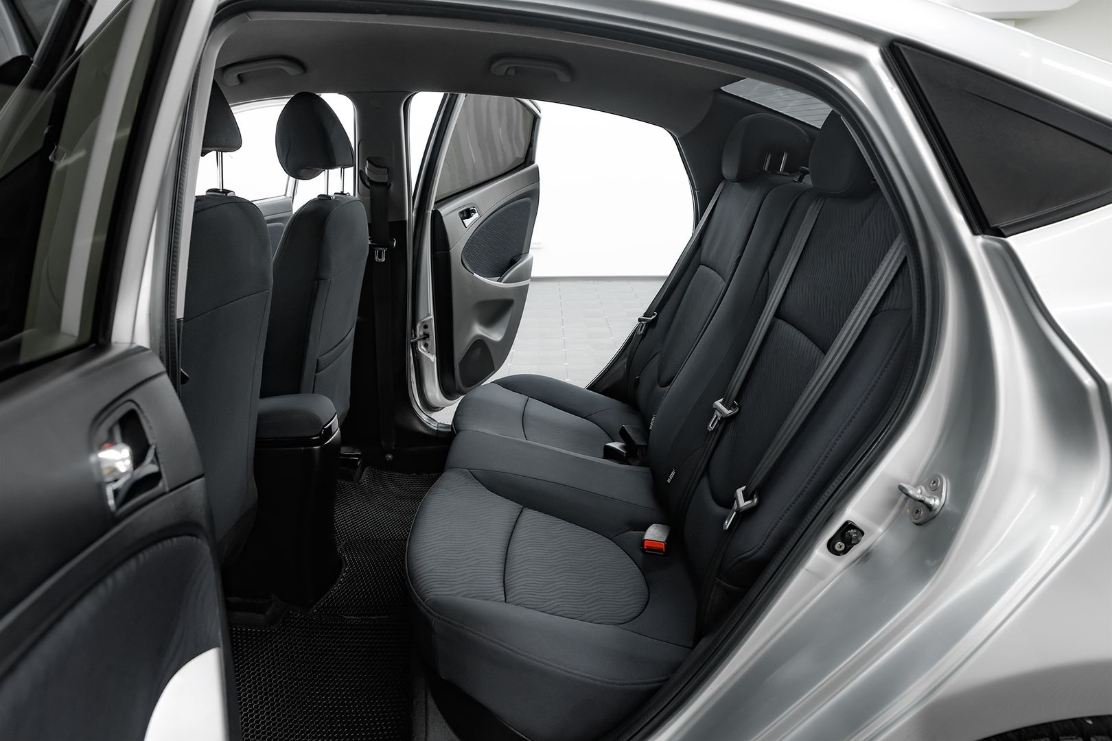 Hyundai Solaris, I, 2011 фото 16