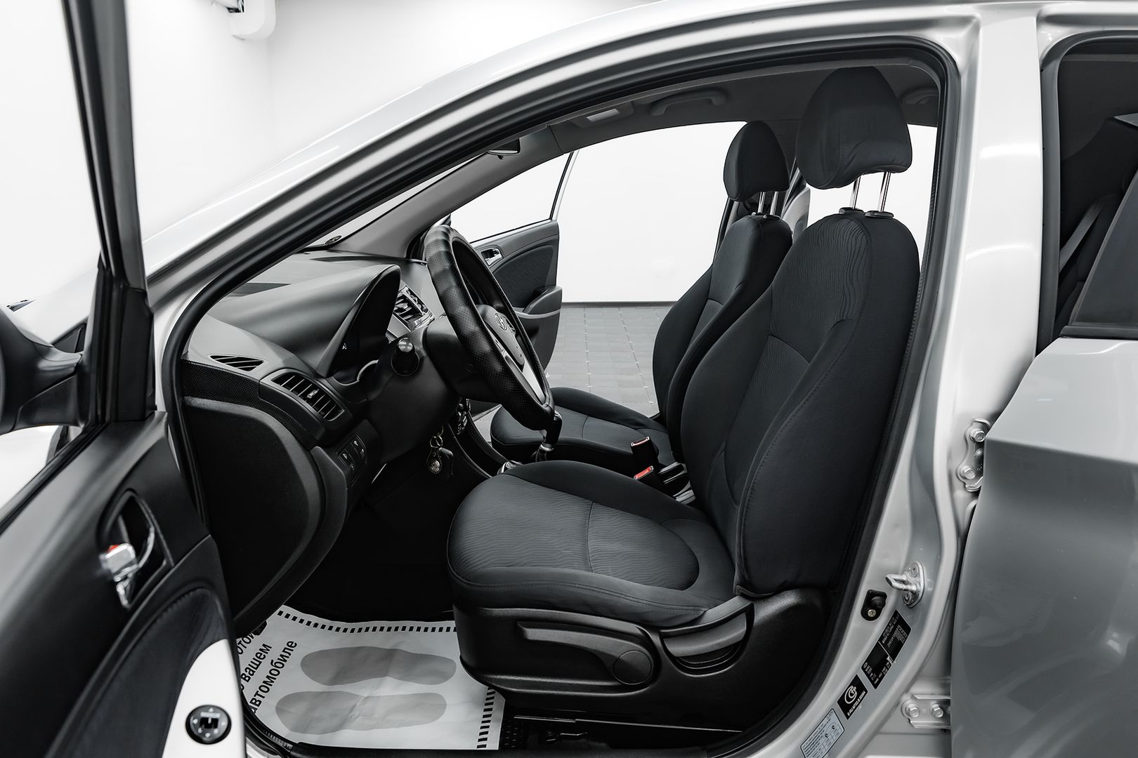 Hyundai Solaris, I, 2011 фото 7