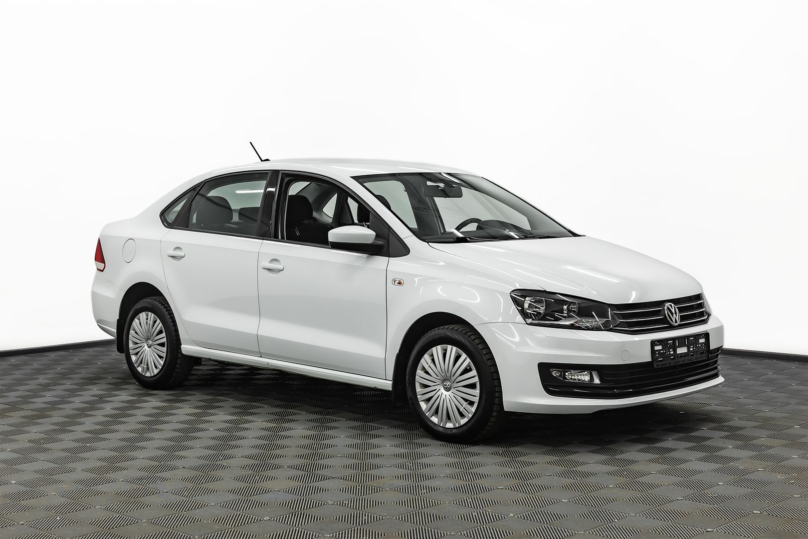 Volkswagen Polo, V Рестайлинг, 2018 фото 3