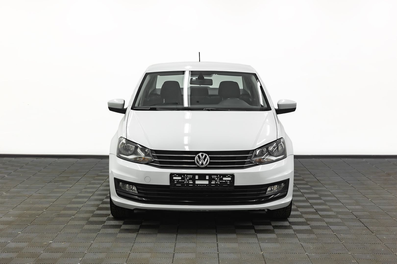 Volkswagen Polo, V Рестайлинг, 2018 фото 2