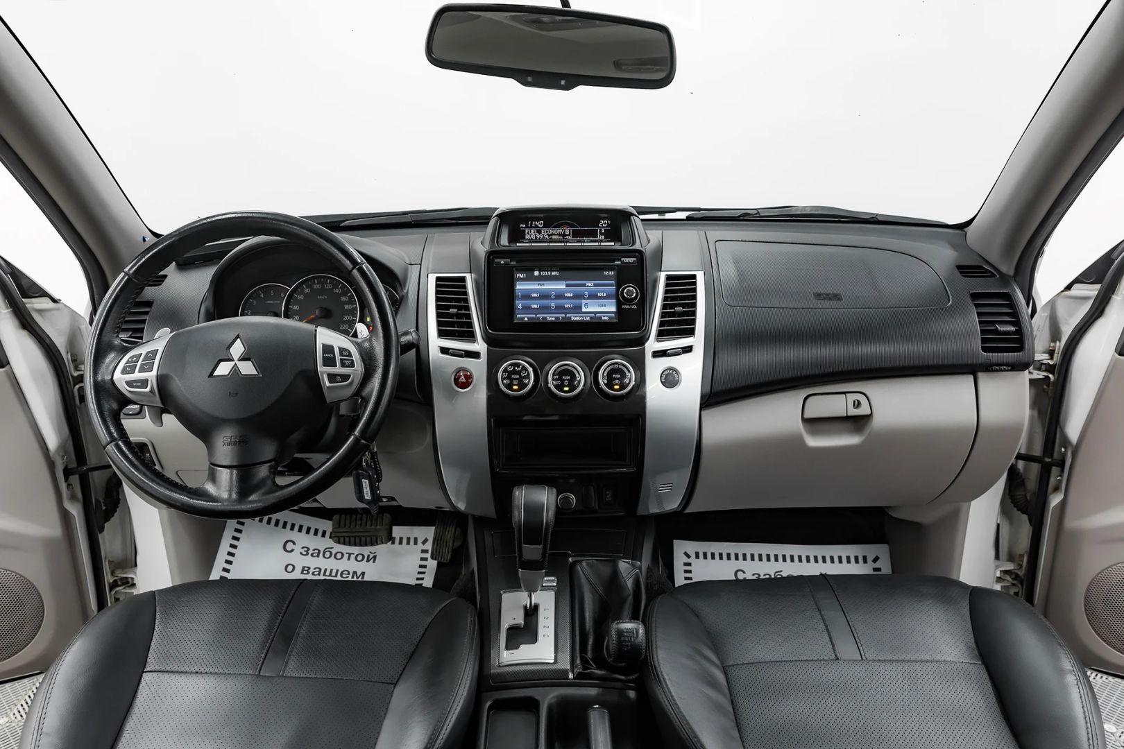 Mitsubishi Pajero Sport, II Рестайлинг, 2014 фото 13