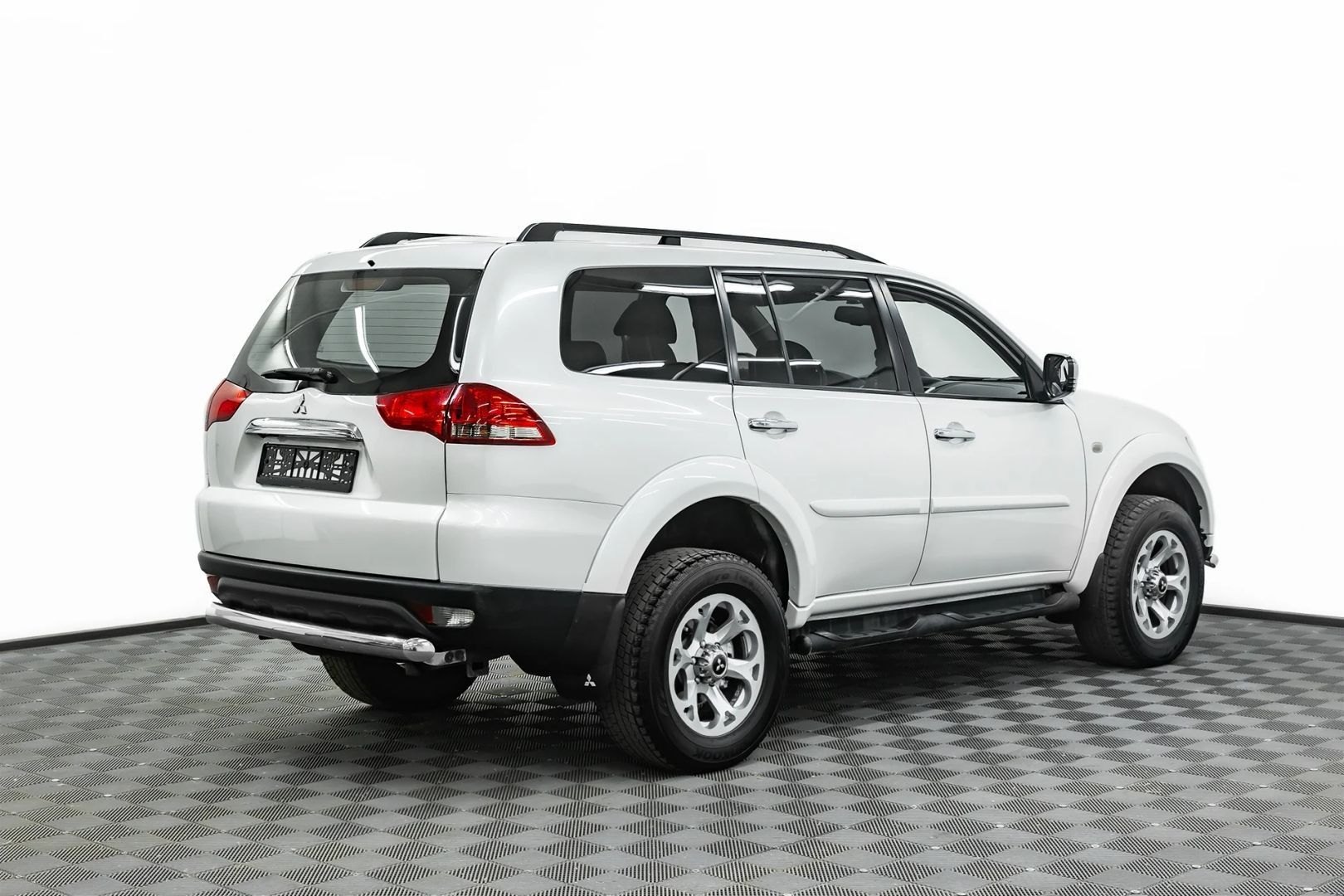 Mitsubishi Pajero Sport, II Рестайлинг, 2014 фото 6