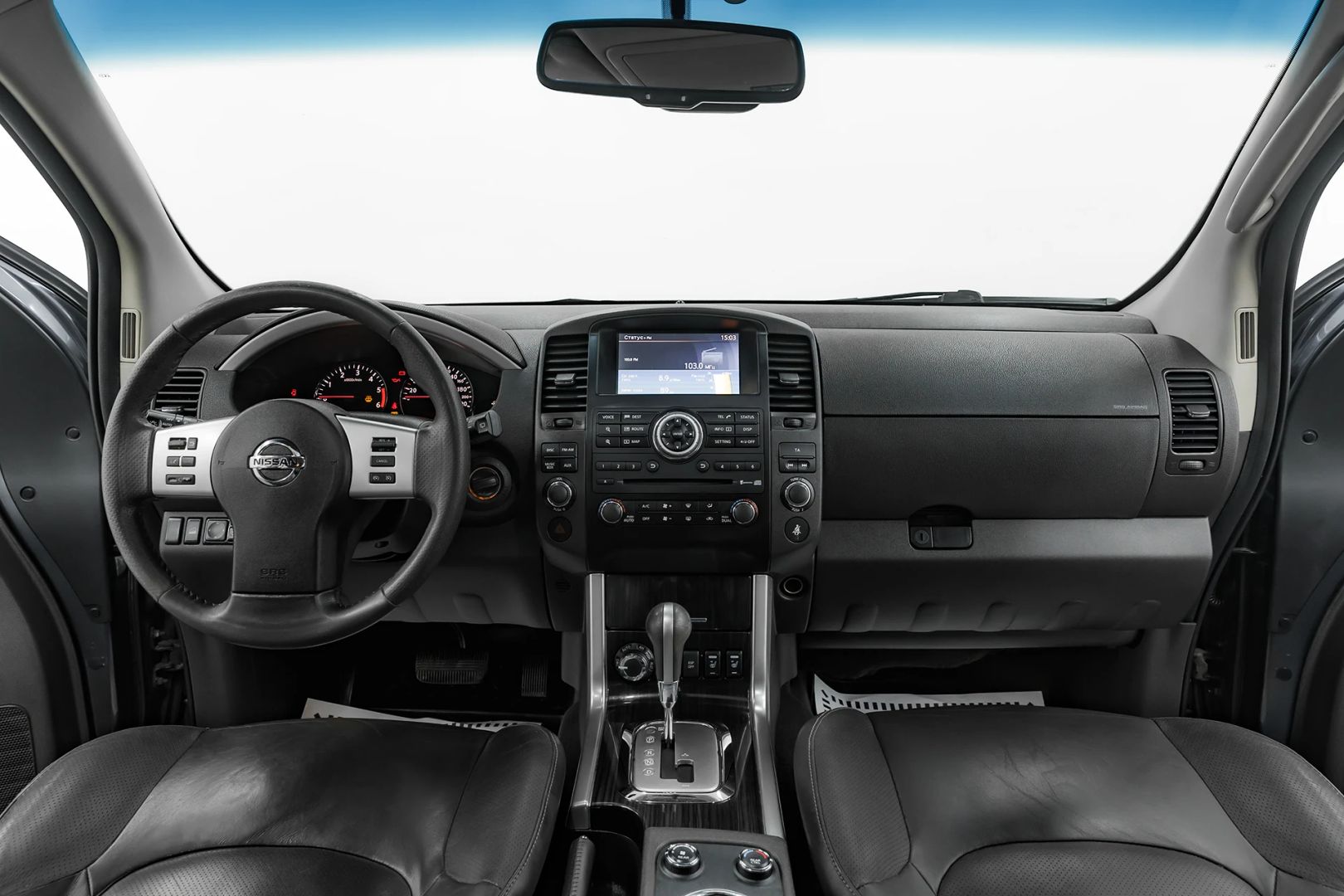 Nissan Pathfinder, III Рестайлинг, 2012 фото 12