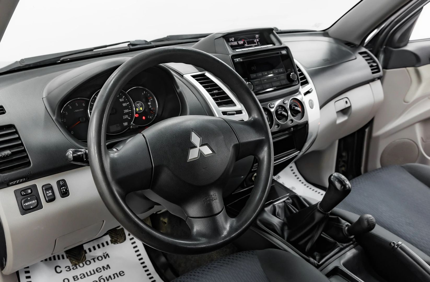 Mitsubishi Pajero Sport, II Рестайлинг, 2014 фото 8