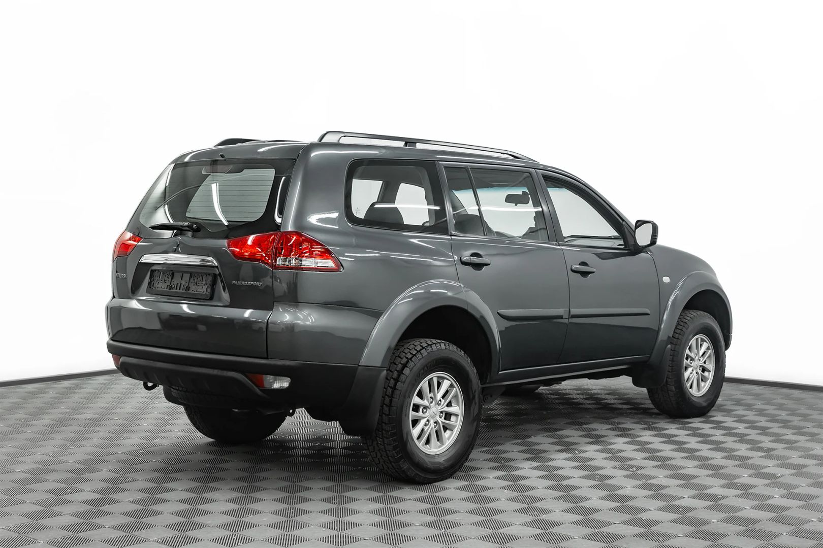 Mitsubishi Pajero Sport, II Рестайлинг, 2014 фото 6