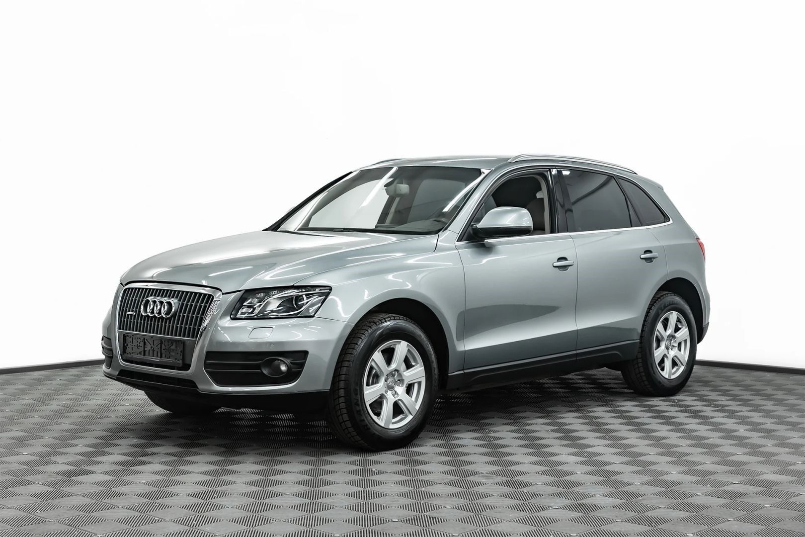 Audi Q5, I (8R), 2010