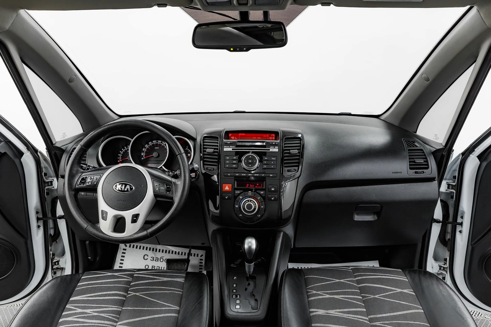 Kia Venga, I, 2013 фото 14