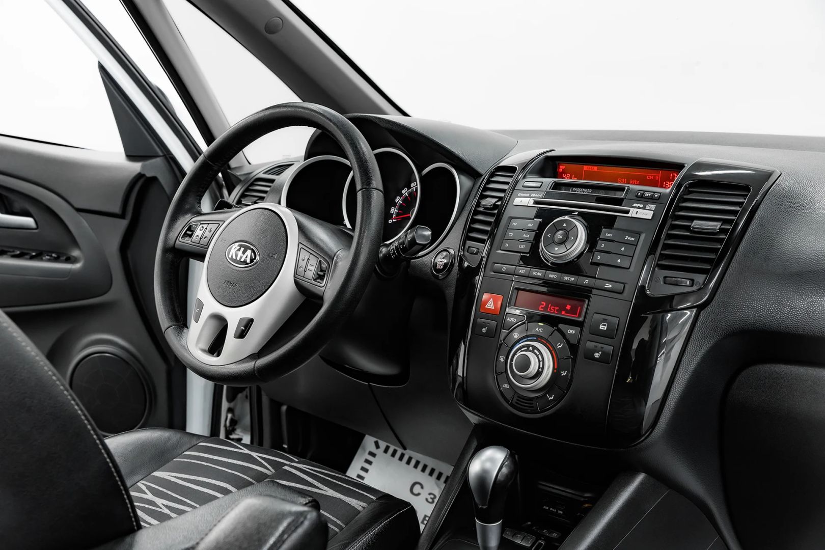 Kia Venga, I, 2013 фото 10