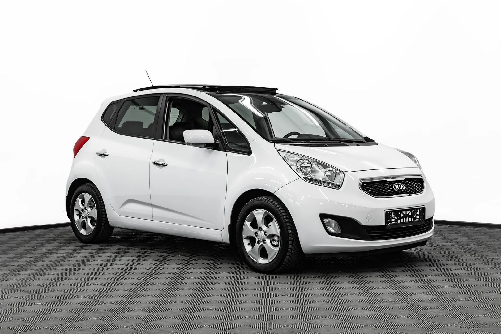 Kia Venga, I, 2013 фото 3